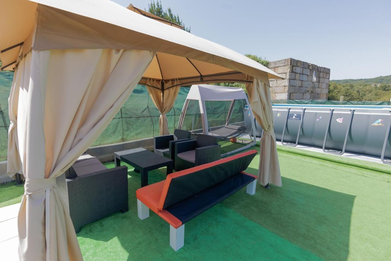 אורנסה Casa Luna Rural Con Piscina Y Jardin מראה חיצוני תמונה