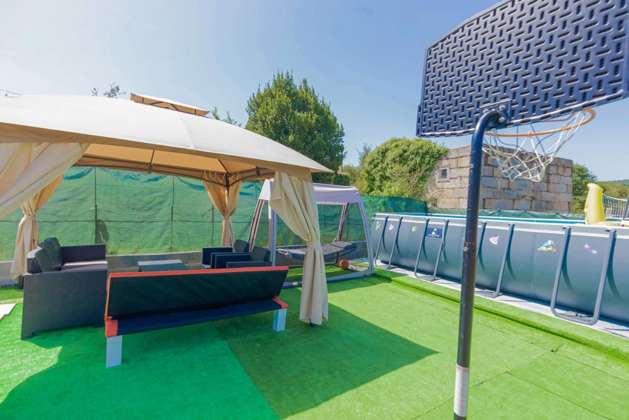 אורנסה Casa Luna Rural Con Piscina Y Jardin מראה חיצוני תמונה